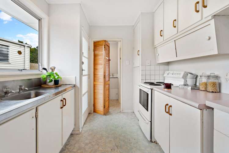 7 Finlow Drive Te Atatu South_6