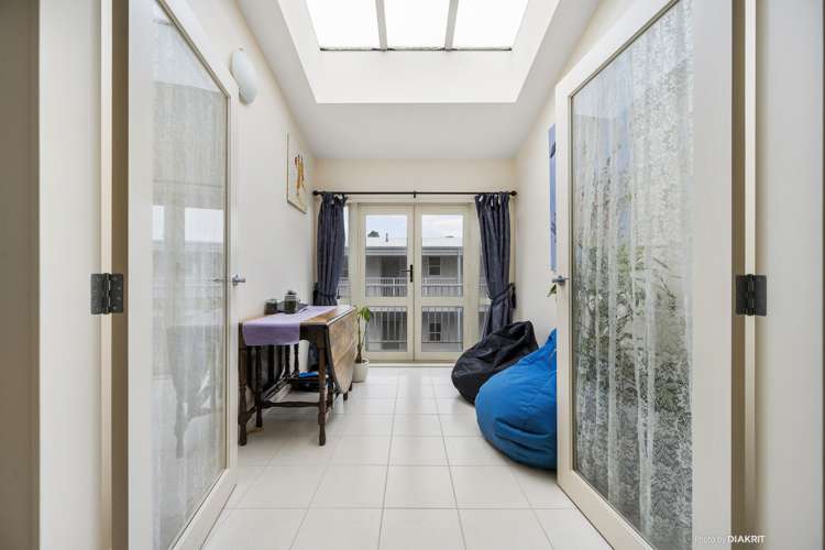 317/72 Herald Street Berhampore_2