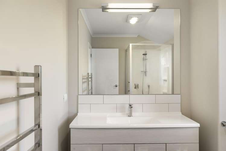 250 Hughes Line West Taratahi_10