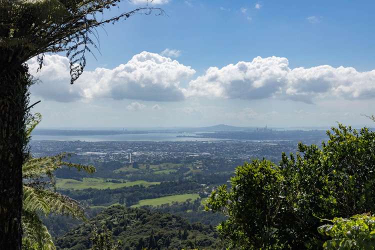 5 Brabant Road Waiatarua_25