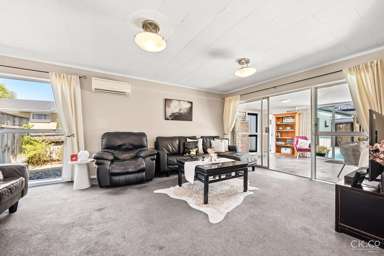 91 California Drive_4
