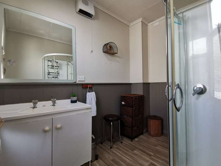 166 Sewell Street Hokitika_8