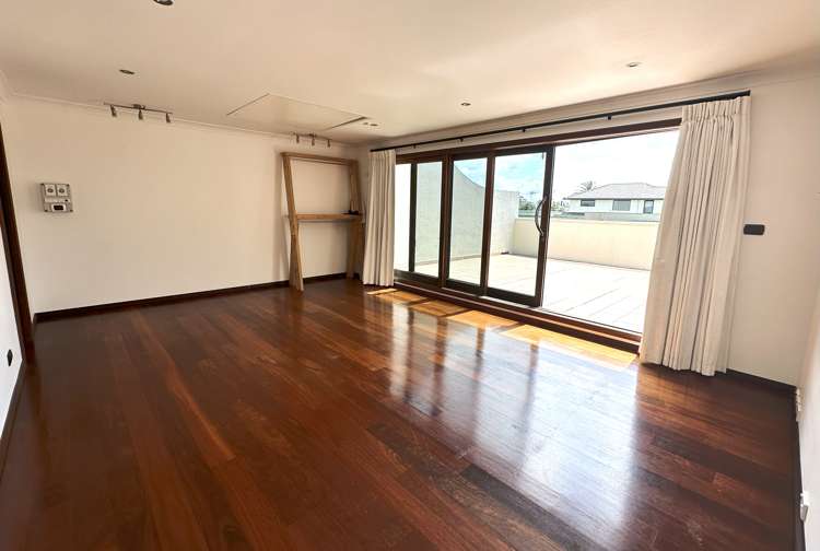 9 Santorini Key Papamoa_20