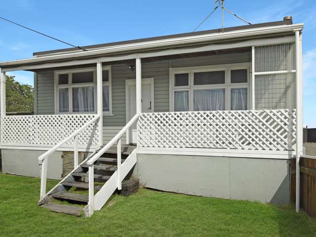 Bargain at the beach - don't miss this Foxton find