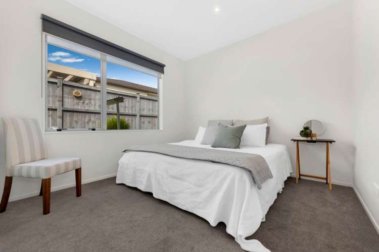 6 Lydiard Place Beachlands_22