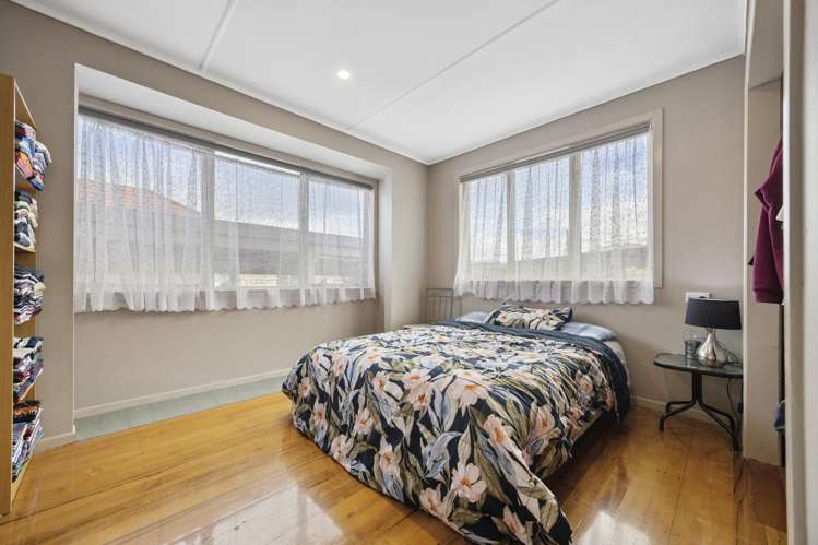 9 Sheehan Road Te Atatu South_13