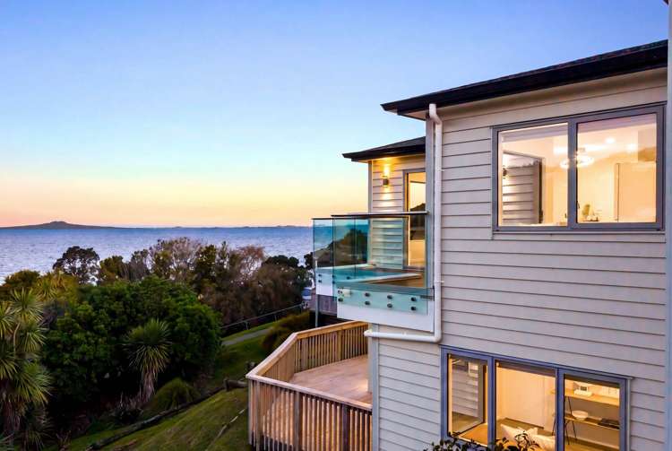 1053b Whangaparaoa Road Tindalls Beach_3