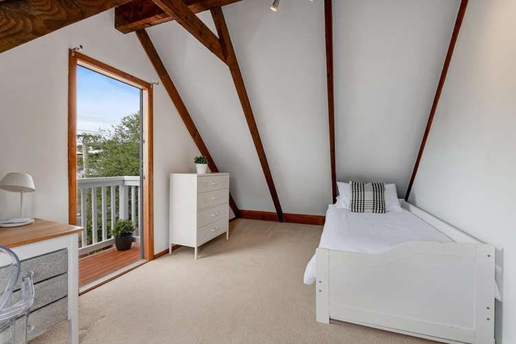 48 D'Oyly Drive Stanmore Bay_12