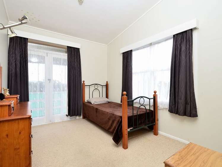 41 School Road Te Atatu South_9