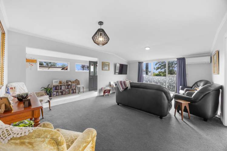 32 Taioma Crescent Te Atatu Peninsula_7