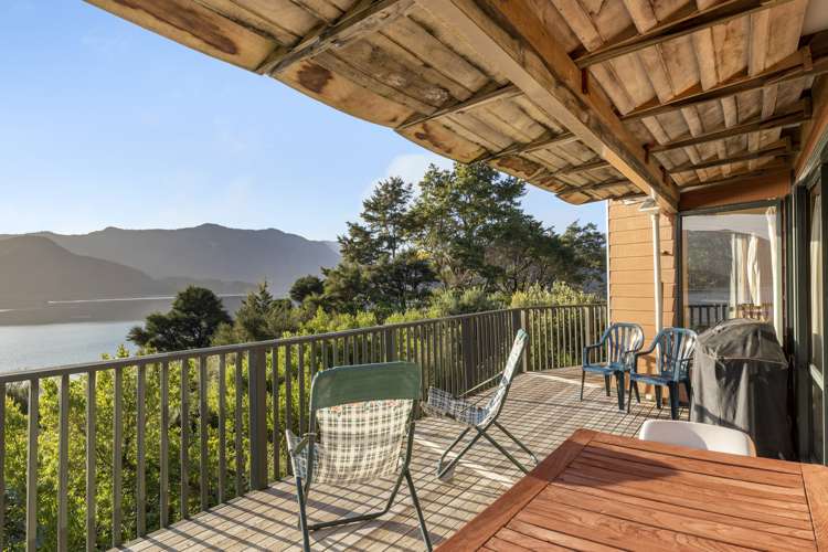 42 Lawrence Road Kenepuru Sound_9