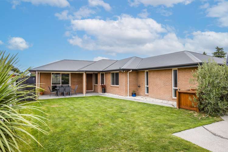 2 Wineberry Avenue Amberley_1