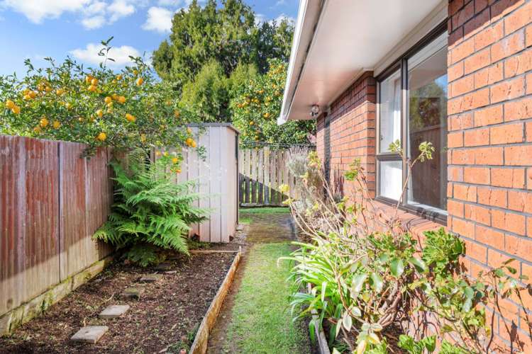 2/1 Campbell Place Papakura_13