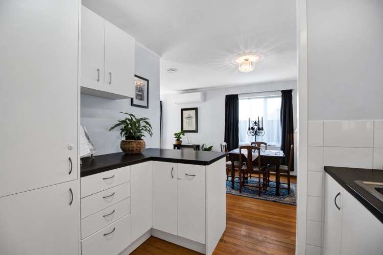 162 Seaview Road Westown_28