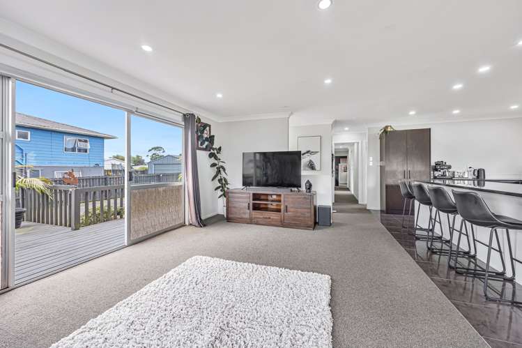 7 Trevor Hosken Drive Wiri_9