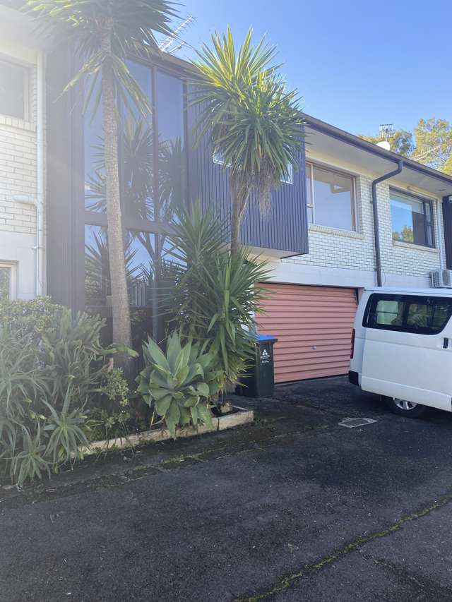 2/185 Upland Road Remuera_1