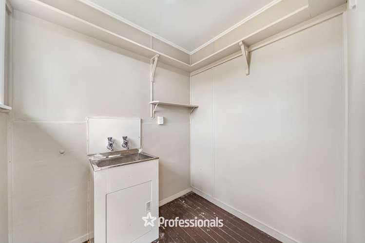 54 Bird Grove Stokes Valley_16