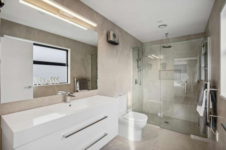 16 Leicester Street Jacks Point_18