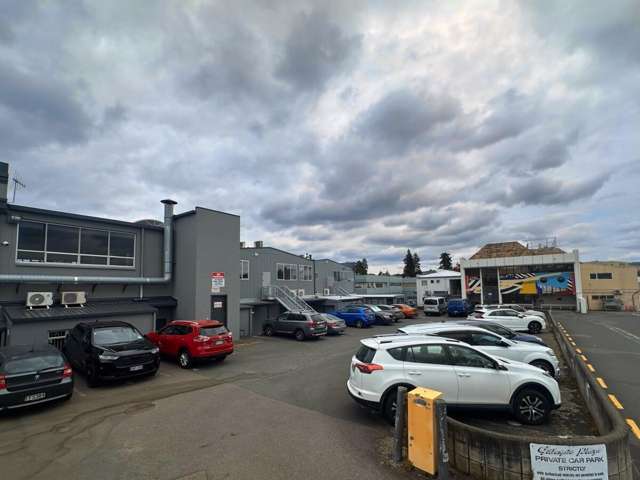 12-26 Te Heuheu Street Town Centre_2