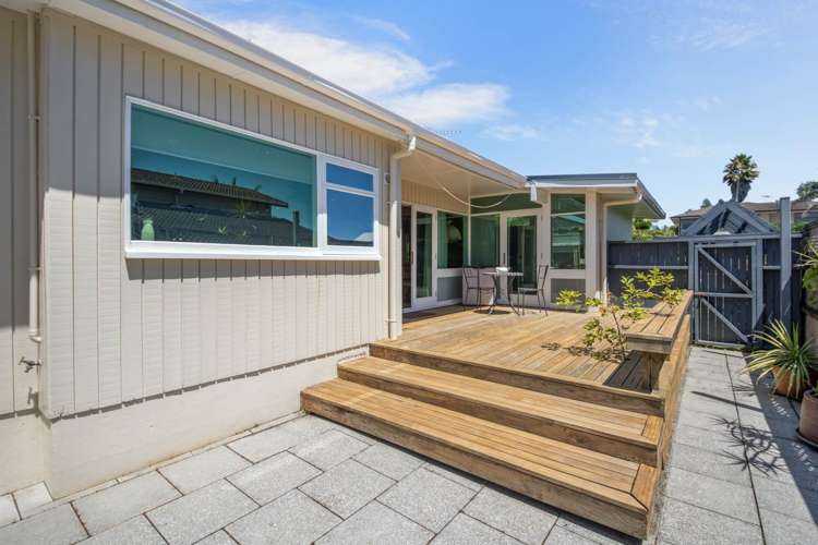 8 Andrea Place Sunnyhills_16