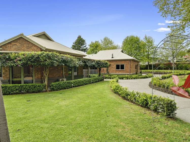 2 River Oaks Drive Tauriko_2