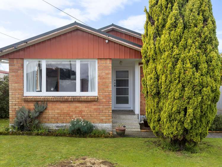 1086 Hazelmere Crescent_2