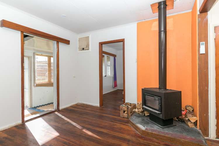 1215 Pouewe Street Kawhia_4