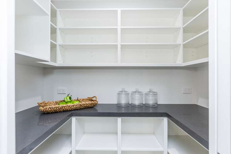 175 Spur Road West Feilding_6