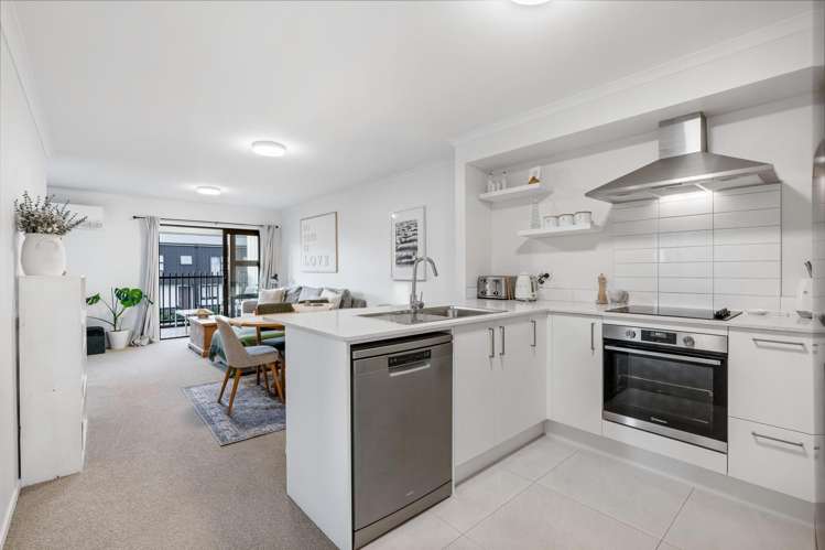 41 Kauri Amber Road Westgate_17