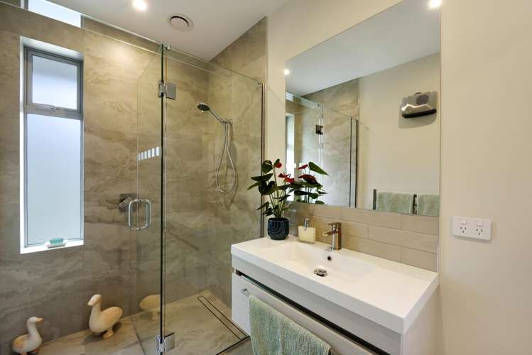 71 Sunningdale Drive Stoke_29