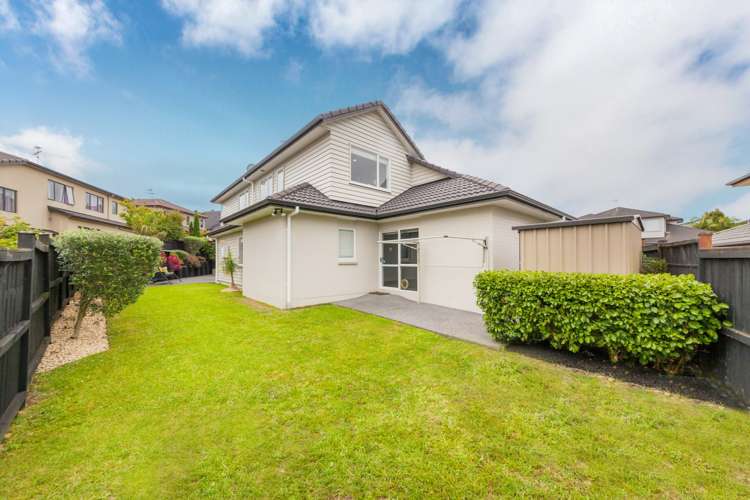 8 Mazuran Place Flat Bush_11