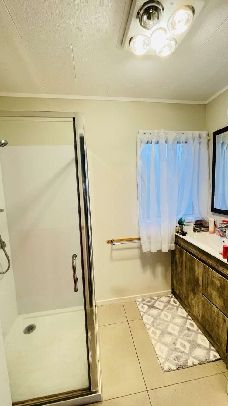 49 Santiago Crescent Unsworth Heights_6