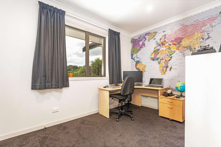 78 County Heights Drive Aokautere_17