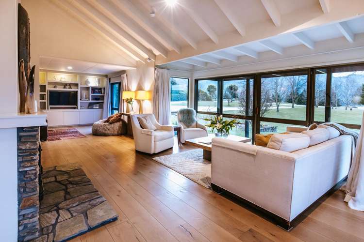 86 Golf Course Road Wanaka_0