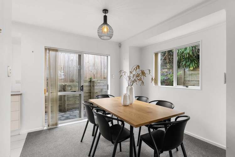 10/43 Fruitvale Road New Lynn_8