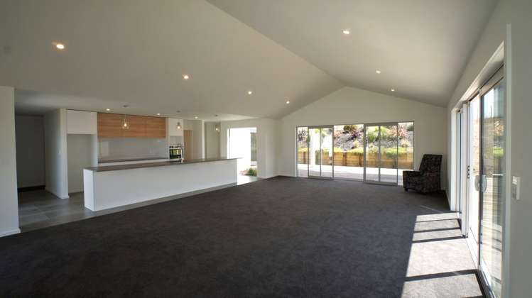 68 Stace Hopper Drive One Tree Point_8