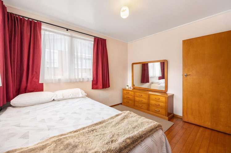 2 Takapu Street Henderson_9
