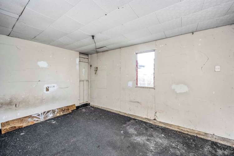 13 Julian Place Otara_14