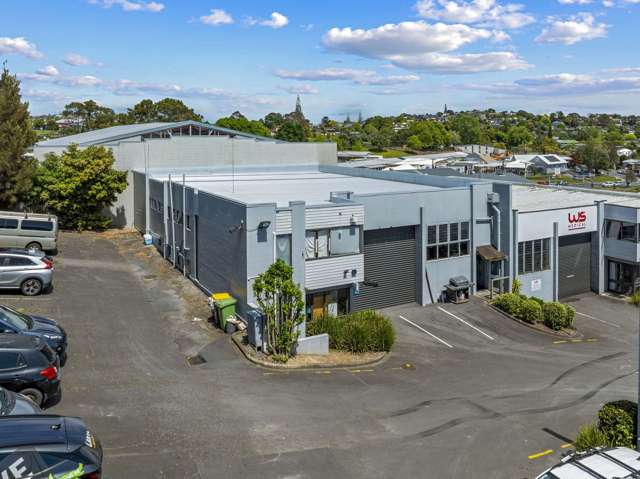 510 sqm unit on Hillside