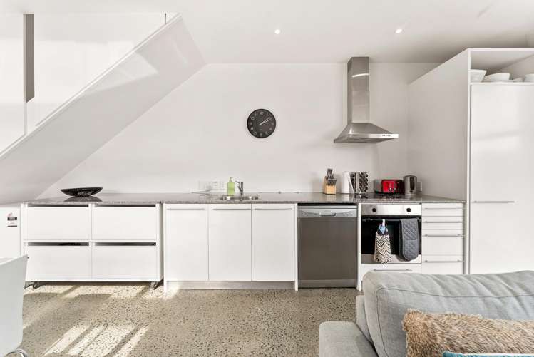 21/189 Mangatawhiri Road Omaha_3