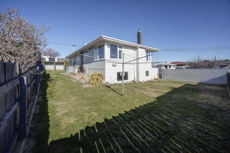 20 Arrow Crescent Holmes Hill_18