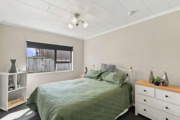 8 Pokaka Place Inglewood_25