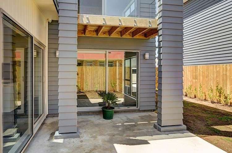 2/11 Crosher Place Silverdale_12