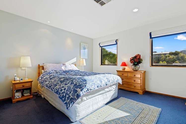 8 Lady Polson Lane Cashmere_11