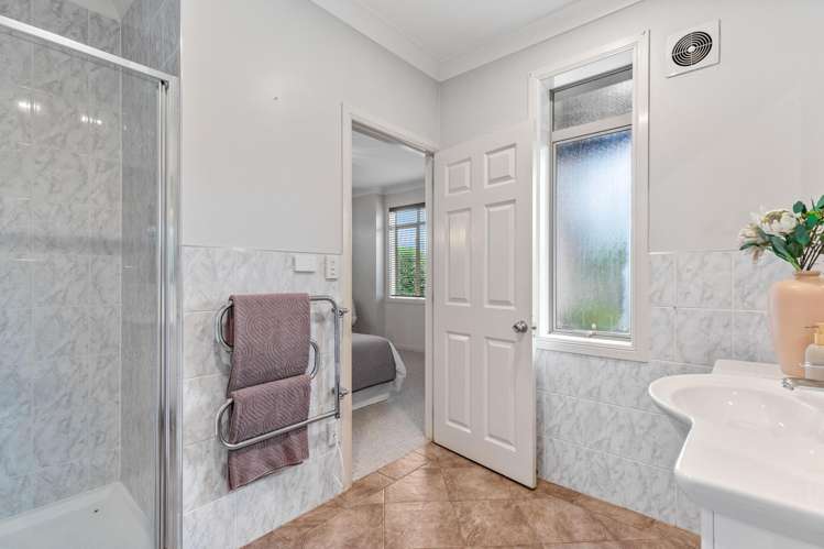 30 Waikura Drive Te Atatu Peninsula_24