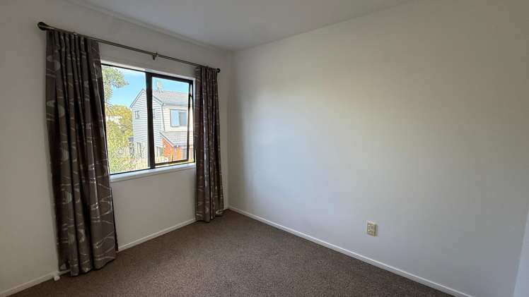 7/36 West Coast Road Glen Eden_6