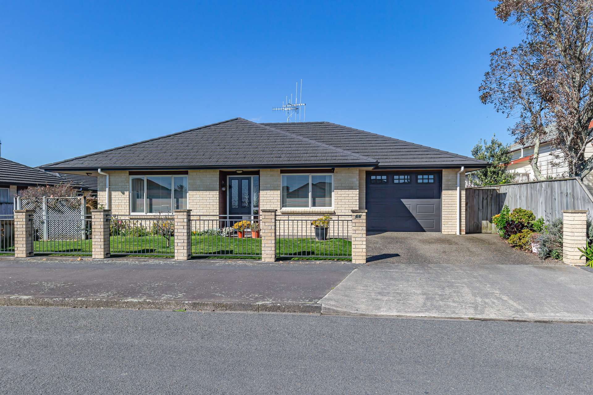 66 Weraroa Road Levin_0