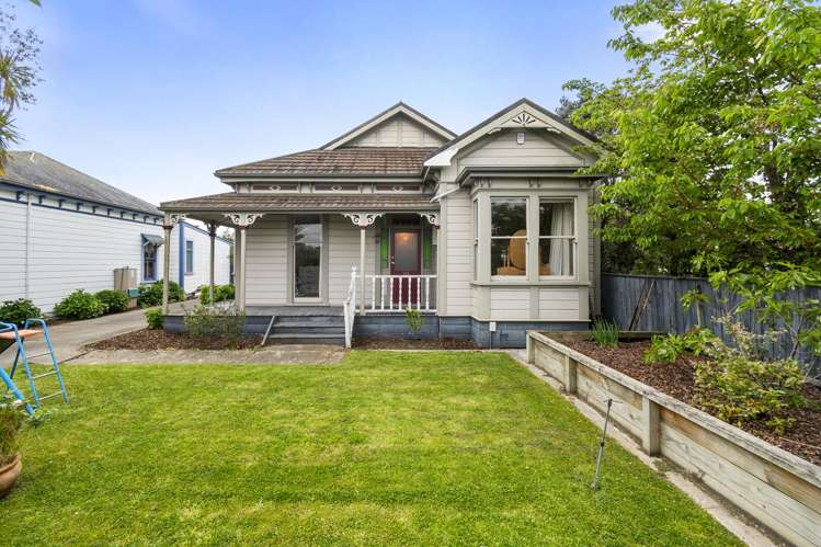 111 Cook Street West End_0