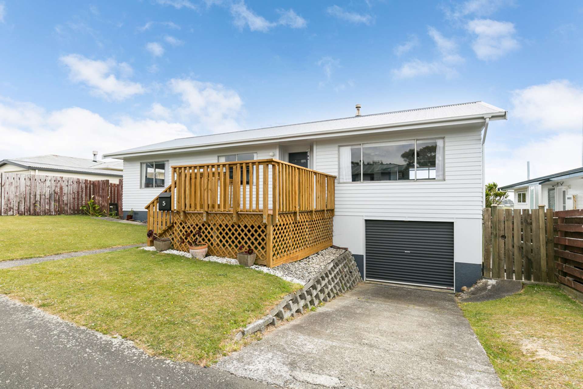 5 Carluke Street Paparangi_0