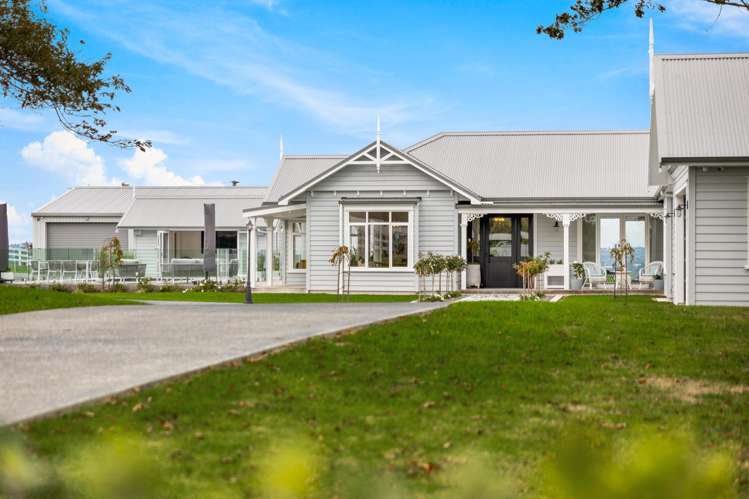 21 Diamond Lane Riverhead_35